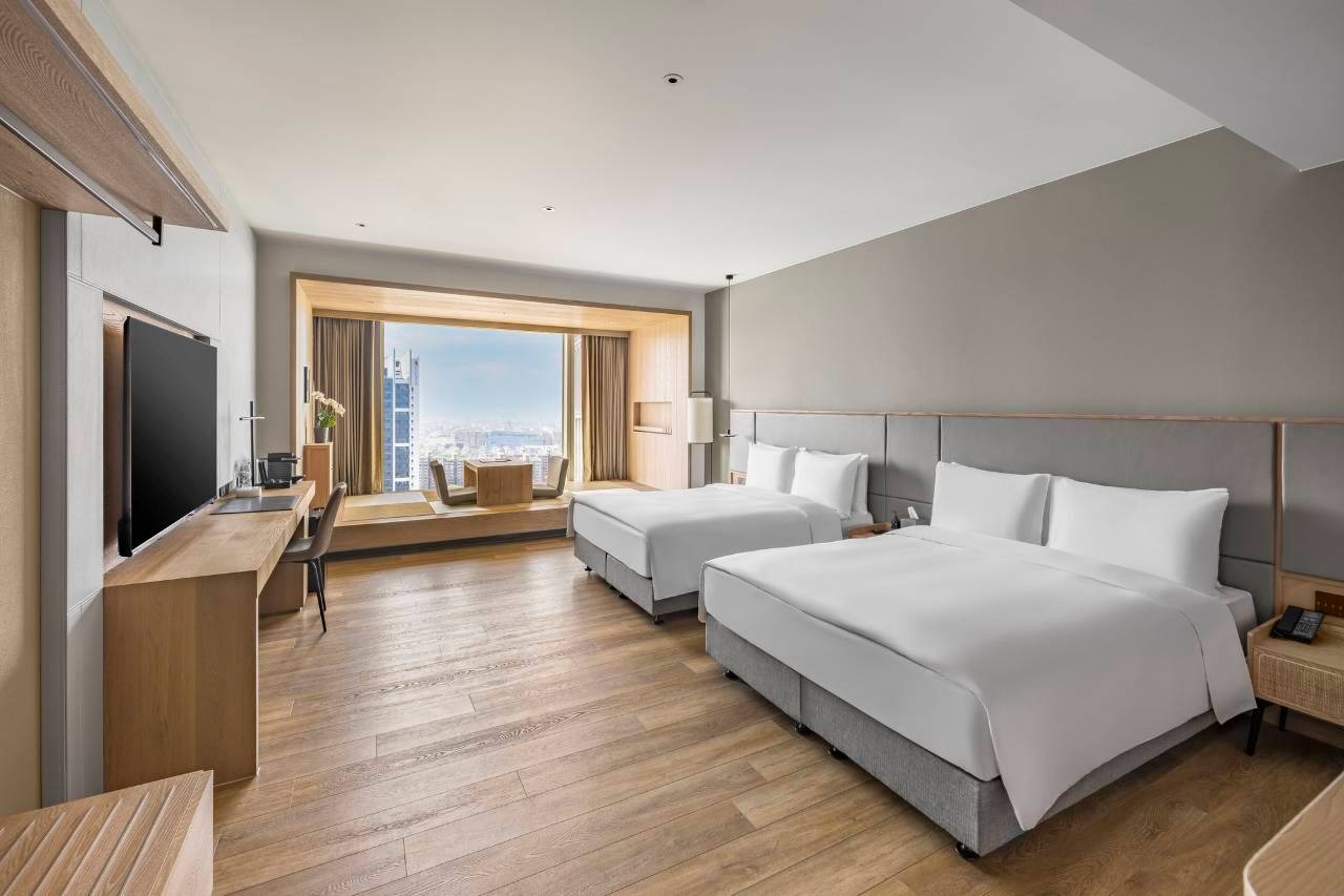 【高鐵+三麗鷗萌旅號】CxM高雄巨蛋演唱會‧承億酒店自由行雙人套票2天(門票$6,880區)